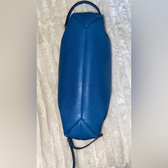 NWOT MICHAEL KORS JET SET STEEL BLUE SMOOTH PEBBLED LEATHER CROSSBODY 11.5Wx8.5L - Picture 6 of 10